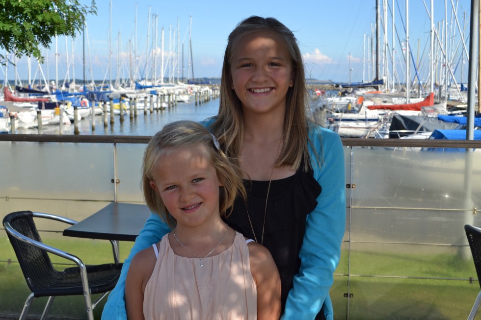 Karoline og Matilde, Egå Marina
